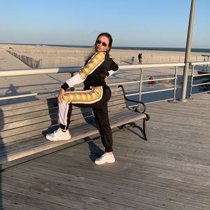 Meet your Posher, Angelica